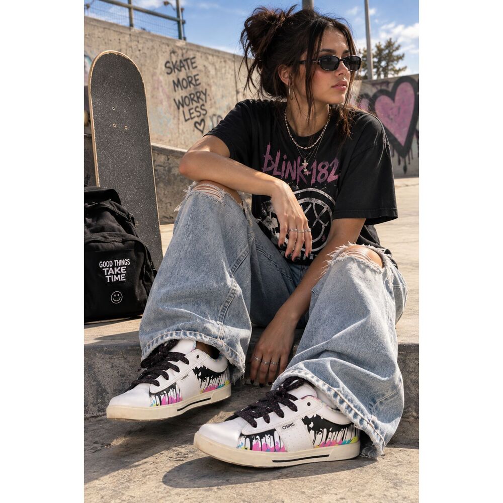 Vintage Osiris Volley Girls Size 7 White Melted Multi Paint Drip Skate Sneakers